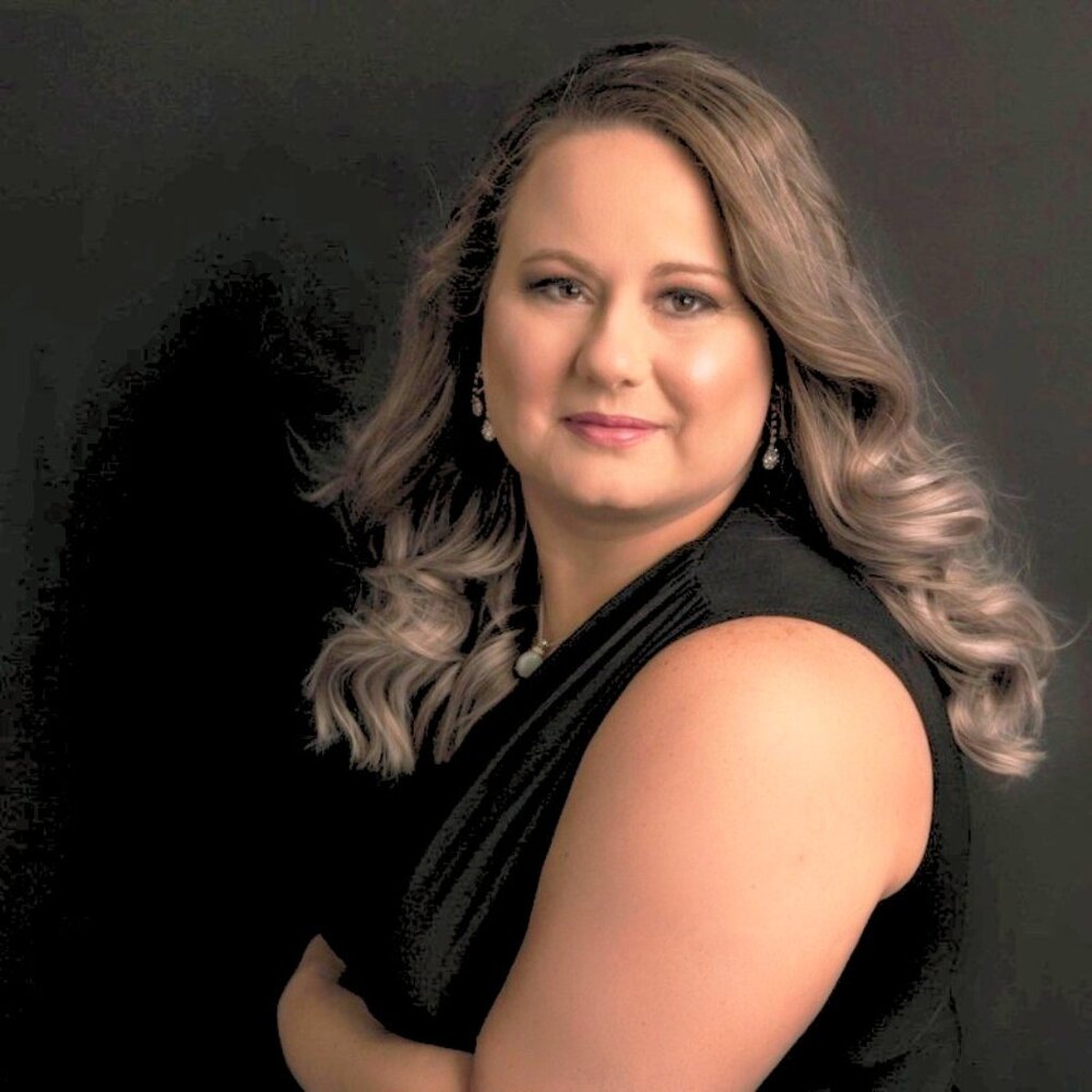 Meet your Posher, Leigh ann